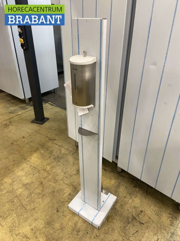 Colonne de désinfection en acier inoxydable avec capteur de distribution sans contact Hospitality Store – Image 3