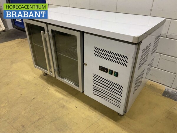 Établi réfrigéré en acier inoxydable 2 portes vitrées 1/1 GN 136 cm 230V Horeca – Image 3