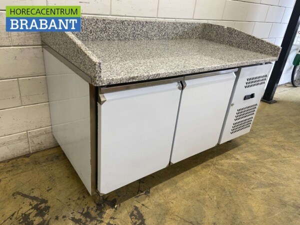 Établi à pizza en acier inoxydable Table à pizza Saladette 151 cm 230V Horeca – Image 3