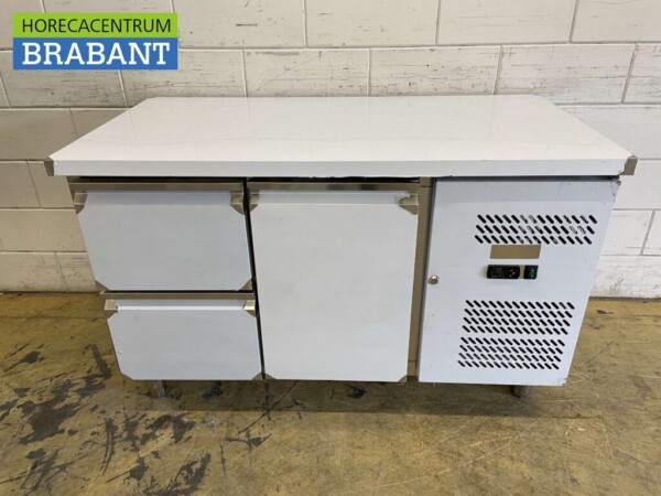 Établi réfrigéré en acier inoxydable 2 tiroirs et 1 porte 136 cm 230V Horeca