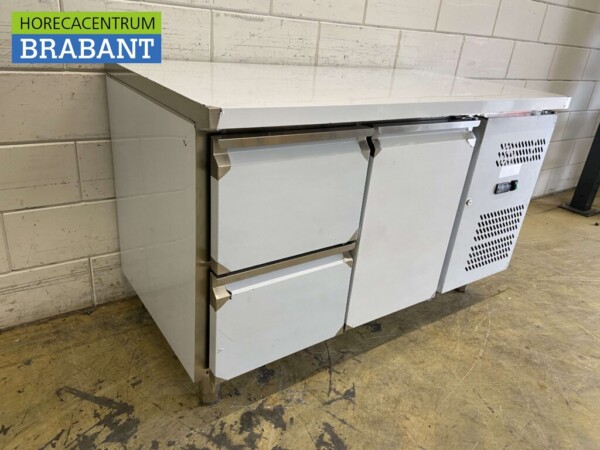 Établi réfrigéré en acier inoxydable 2 tiroirs et 1 porte 136 cm 230V Horeca – Image 3