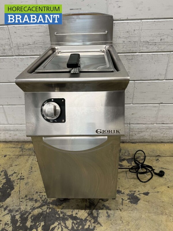 Friteuse Giorik en acier inoxydable Friteuse 13 litres GAZ/230V Horeca