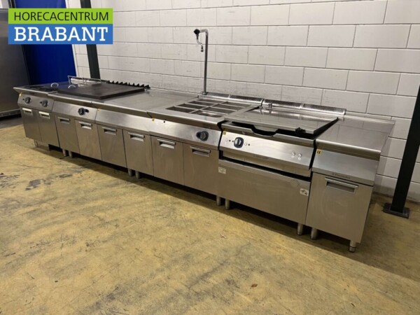 Acier inoxydable Electrolux Ligne de cuisson Double friteuse Bain marie Friteuse 440 cm GAS Restauration – Image 2