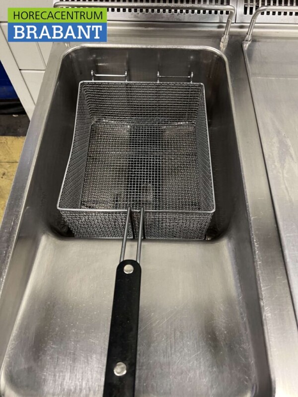 Acier inoxydable Electrolux Ligne de cuisson Double friteuse Bain marie Friteuse 440 cm GAS Restauration – Image 11