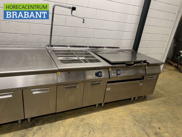 Acier inoxydable Electrolux Ligne de cuisson Double friteuse Bain marie Friteuse 440 cm GAS Restauration – Image 14