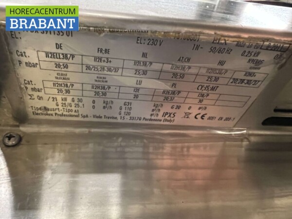 Acier inoxydable Electrolux Ligne de cuisson Double friteuse Bain marie Friteuse 440 cm GAS Restauration – Image 18