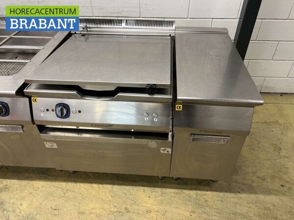 Acier inoxydable Electrolux Ligne de cuisson Double friteuse Bain marie Friteuse 440 cm GAS Restauration – Image 4