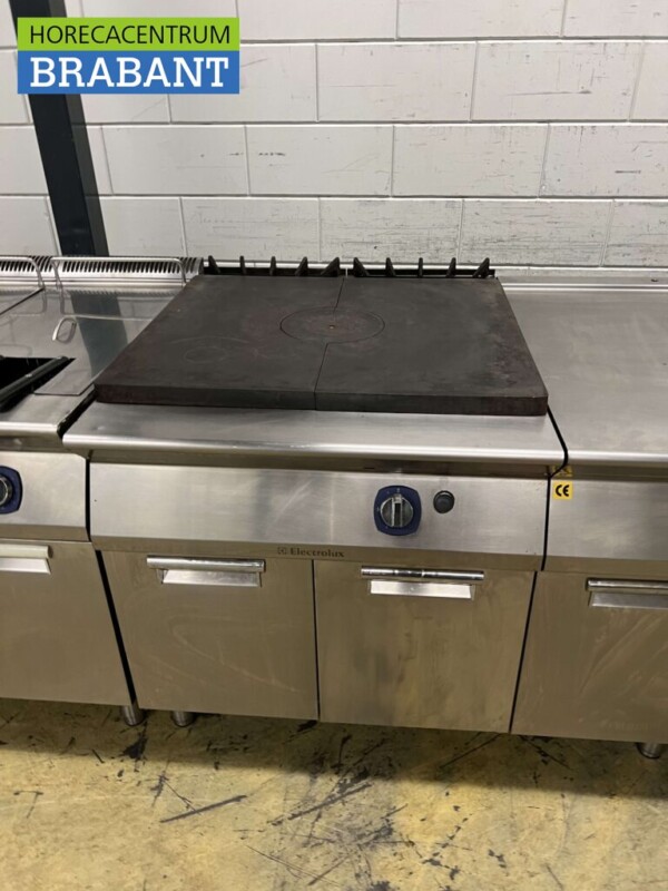 Acier inoxydable Electrolux Ligne de cuisson Double friteuse Bain marie Friteuse 440 cm GAS Restauration – Image 9