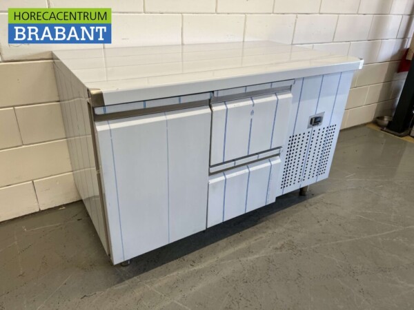 Mercatus en acier inoxydable Etabli réfrigéré 1 porte et 2 tiroirs 132 cm 230V Horeca – Image 3