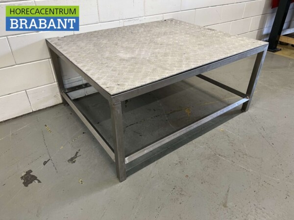 Table à plateaux en acier inoxydable 120 x 100 x 56 Restauration – Image 3