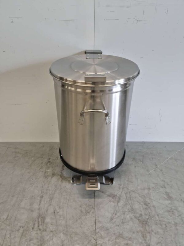 Poubelle Saro en acier inoxydable avec pédale 50 litres Restauration
