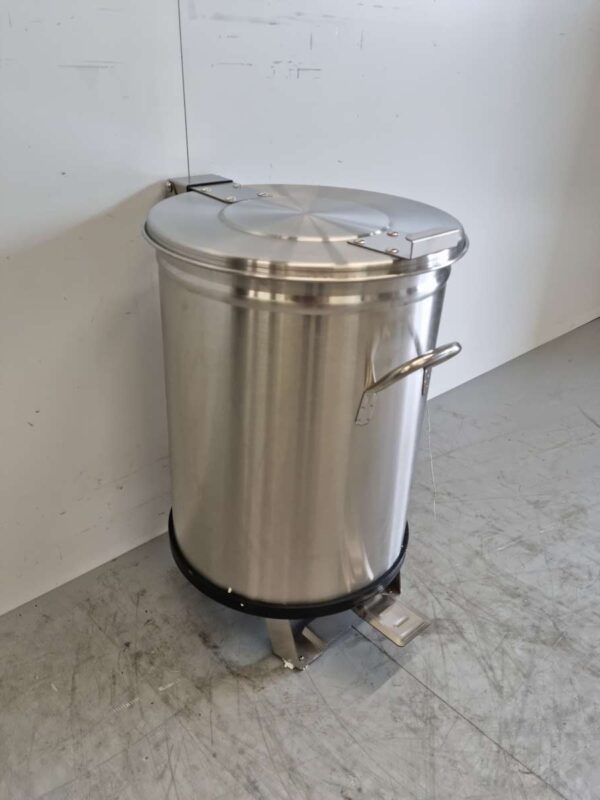 Poubelle Saro en acier inoxydable avec pédale 50 litres Restauration – Image 3