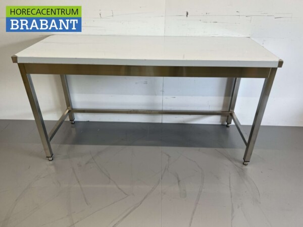 Table de travail en acier inoxydable Table en acier inoxydable Basic-line 160 x 60 x 85 cm Restauration