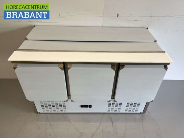 Saladette en acier inoxydable Comptoir réfrigéré 3 portes 1/1 GN 137 cm 230V Horeca – Image 2