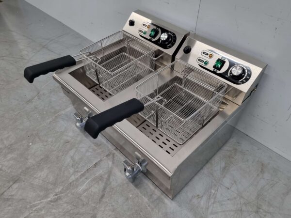 Friteuse double en acier inoxydable Friteuse Vanne de vidange 2 x 13 litres 2 x 230V Horeca – Image 6