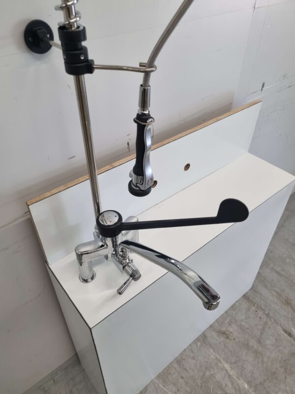 Monolith Douche de pré-rinçage Robinet de rinçage Commande par coude Mains libres Double trou Horeca – Image 4