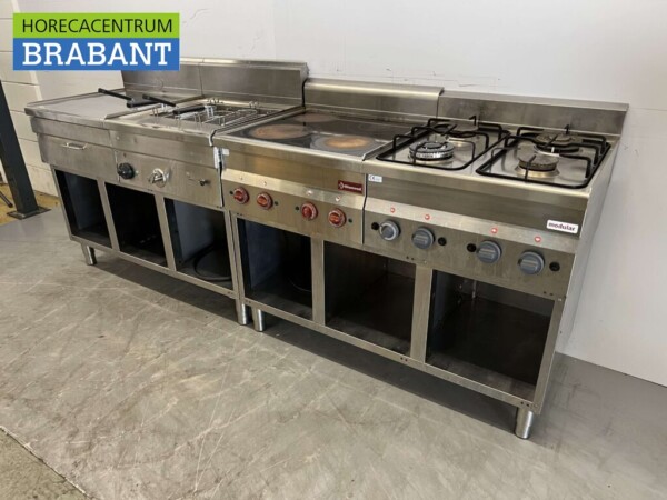 Acier inoxydable Ligne de cuisson Cuiseur de pâtes, cuiseur céramique et gazinière 240 cm Horeca – Image 2