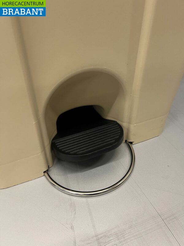 HCB Rubbish bin Trash can 87.1 litres with foot pedal Catering – Image 5