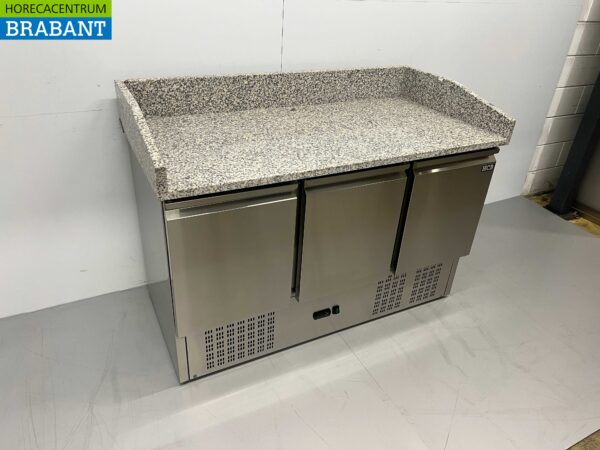Acier inoxydable HCB Etabli à pizza Table à pizza Saladette 140 cm 230V Horeca – Image 3