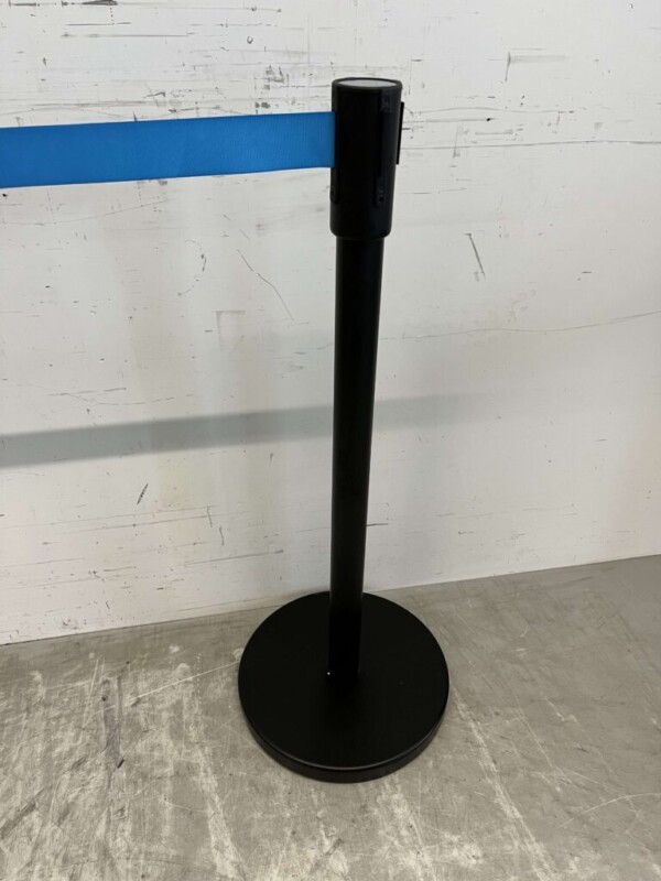 Saro Barrière noire avec bande de traction 180 cm Horeca