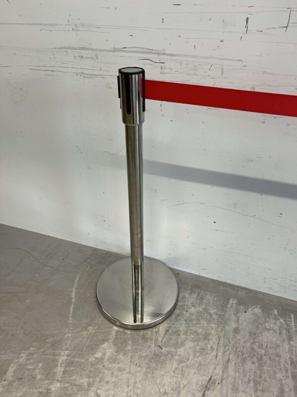 Saro Barrière noire avec bande de traction 180 cm Horeca