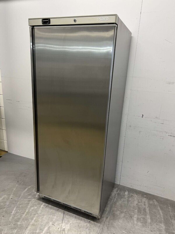 Saro réfrigérateur en acier inoxydable 620 litres 230V Horeca – Image 3