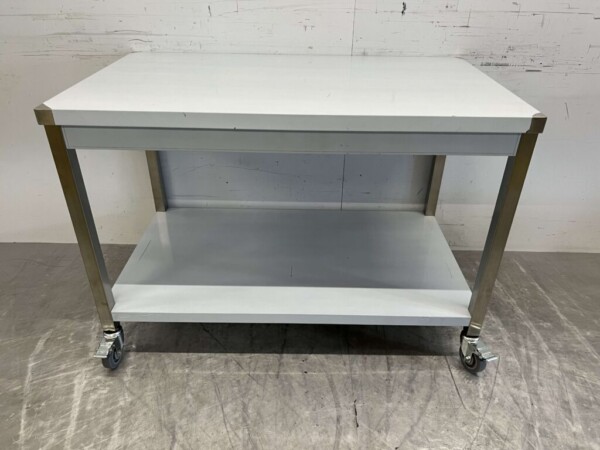 Table de travail mobile sur roulettes en acier inoxydable 120 x 70 x 85 cm Restauration