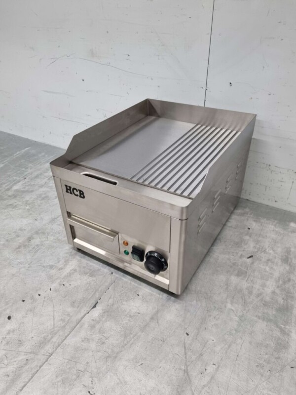Planche à griller en acier inoxydable Plaque à griller 1/2 nervurée 36 cm 3 kW 230V Horeca – Image 2