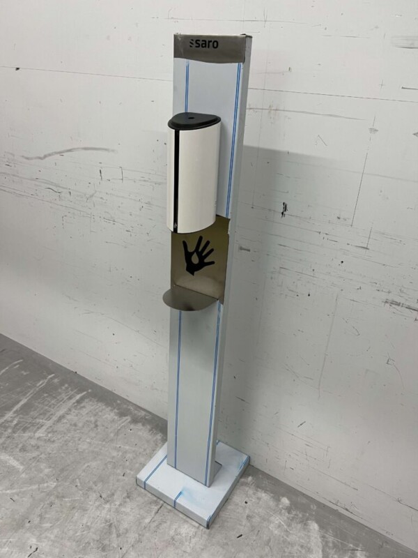 Colonne de désinfection en acier inoxydable avec capteur de distribution sans contact Hospitality Store – Image 2