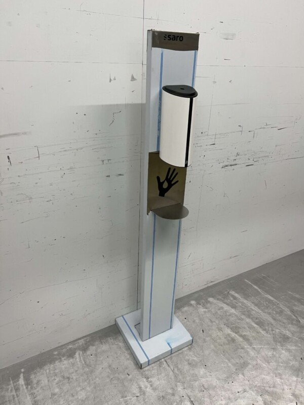 Colonne de désinfection en acier inoxydable avec capteur de distribution sans contact Hospitality Store – Image 3
