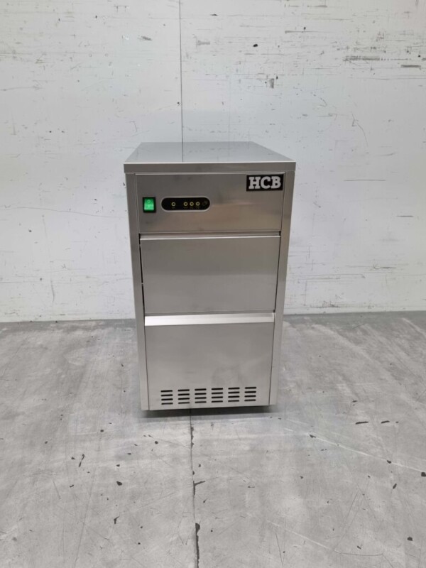 HCB machine à glaçons en acier inoxydable machine à glaçons 28 kg p/d 230V Horeca