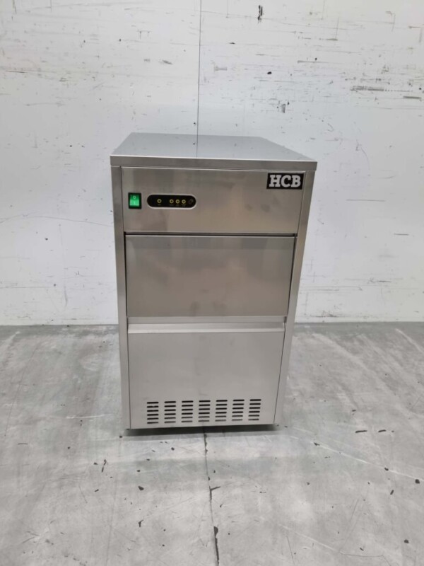 Machine à glaçons en acier inoxydable 30 kg p/d 230V Horeca
