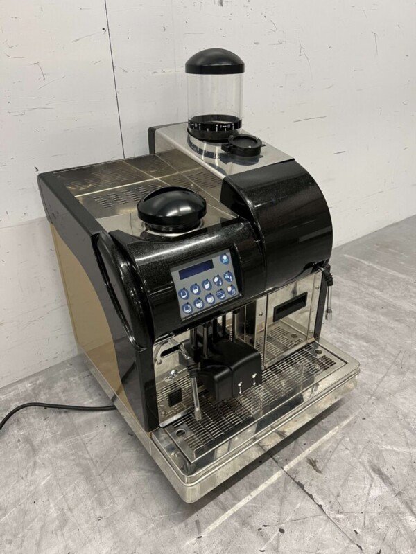 CMA Machine à café Machine à espresso Grains frais 230V Restauration – Image 2