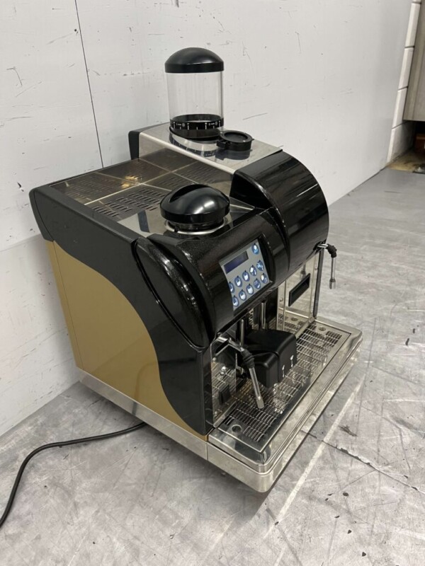CMA Machine à café Machine à espresso Grains frais 230V Restauration – Image 3
