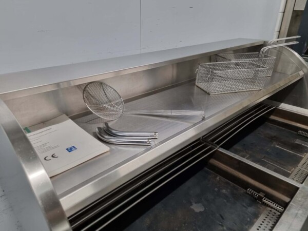 Friteuse Perfecta Vis-Eco en acier inoxydable Friteuse 2 bacs GAZ 206 cm Horeca – Image 7