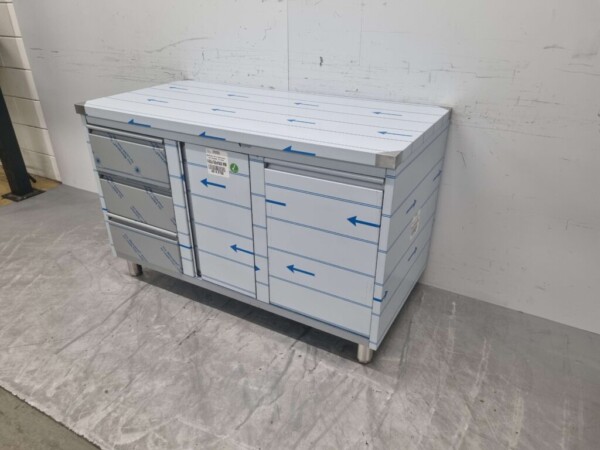 Armoire de travail en acier inoxydable Table de travail, porte à charnières, 3 tiroirs et poubelle 140 cm Horeca – Image 3