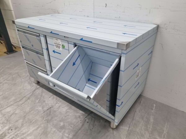 Armoire de travail en acier inoxydable Table de travail, porte à charnières, 3 tiroirs et poubelle 140 cm Horeca – Image 4