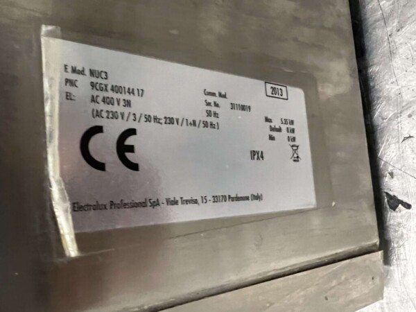 Lave-vaisselle Zanussi NUC3 en acier inoxydable Chargement frontal 400V Horeca – Image 5