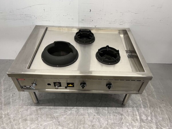 Table wok Nayati en acier inoxydable cuiseur wok 3 brûleurs 150 cm Propane gaz Restauration – Image 4