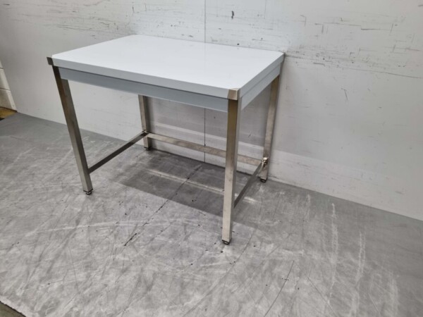 Table de travail en acier inoxydable Basic-line 100 x 70 x 85 cm Restauration – Image 2