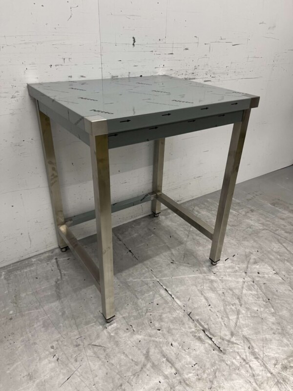 Table de travail en acier inoxydable Premium-line 70 x 60 x 85 cm Restauration – Image 3