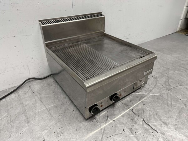 Plaque de cuisson Mareno en acier inoxydable 1/2 Plaque de cuisson cannelée 60 cm 400V Horeca – Image 4