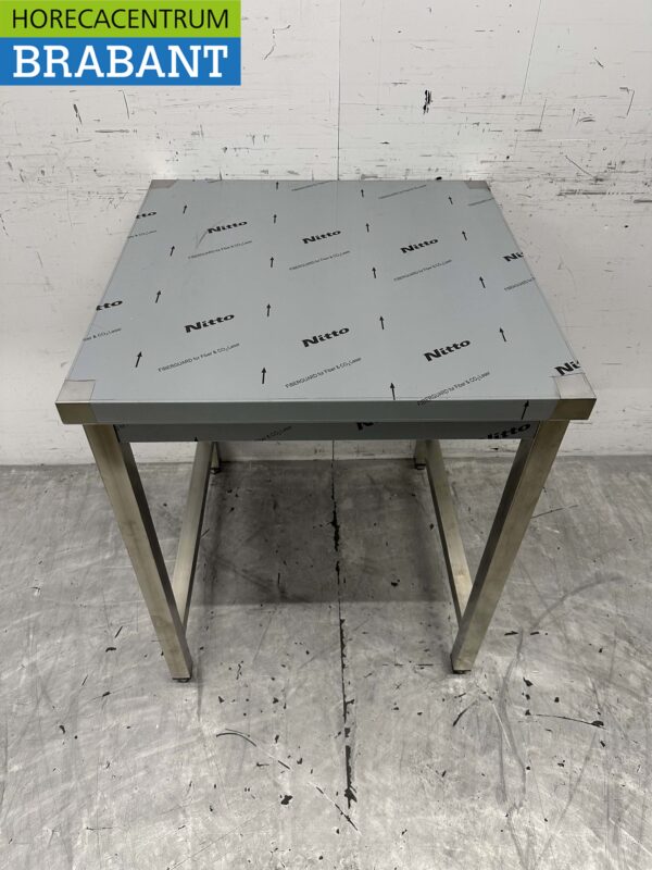 Table de travail en acier inoxydable Premium-line 70 x 70 x 85 cm Restauration – Image 4