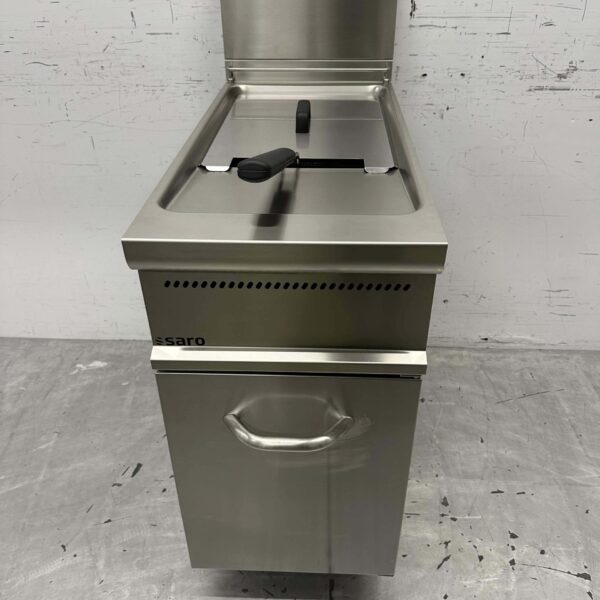 Friteuse Saro en acier inoxydable 21 litres 22 kW GAZ Restauration