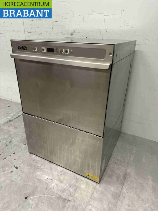 Lave-vaisselle Zanussi LS5/3 en acier inoxydable Chargement frontal 400V Horeca – Image 2