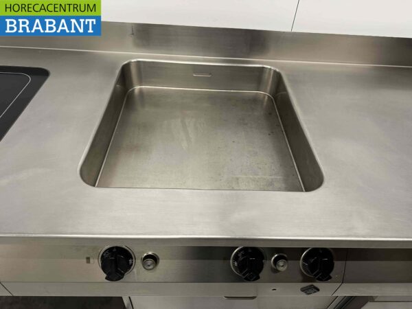 Acier inoxydable MKN Ligne de cuisson Double four électrique Induction et rôtissoire et plan de travail réfrigéré 300 cm 230/400V Horeca – Image 5