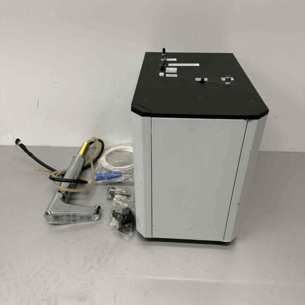 Refroidisseur d'eau Triwin fonction eau chaude avec robinet spécial 230V