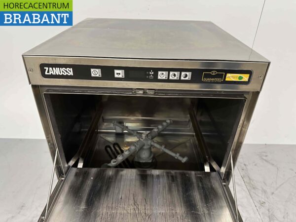 Lave-vaisselle Zanussi Zucai en acier inoxydable Chargement frontal 400V Horeca – Image 4
