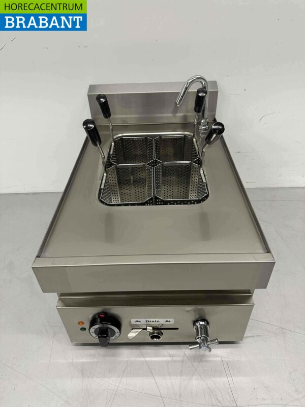 Cuiseur de pâtes en acier inoxydable 4 paniers 12 litres 650 Series 400V Horeca