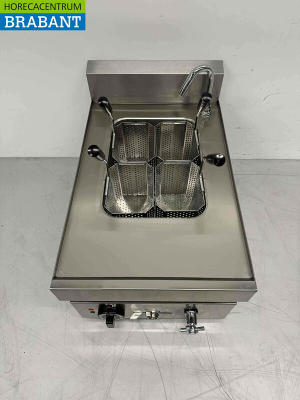 Cuiseur de pâtes en acier inoxydable 4 paniers 12 litres 650 Series 400V Horeca – Image 3